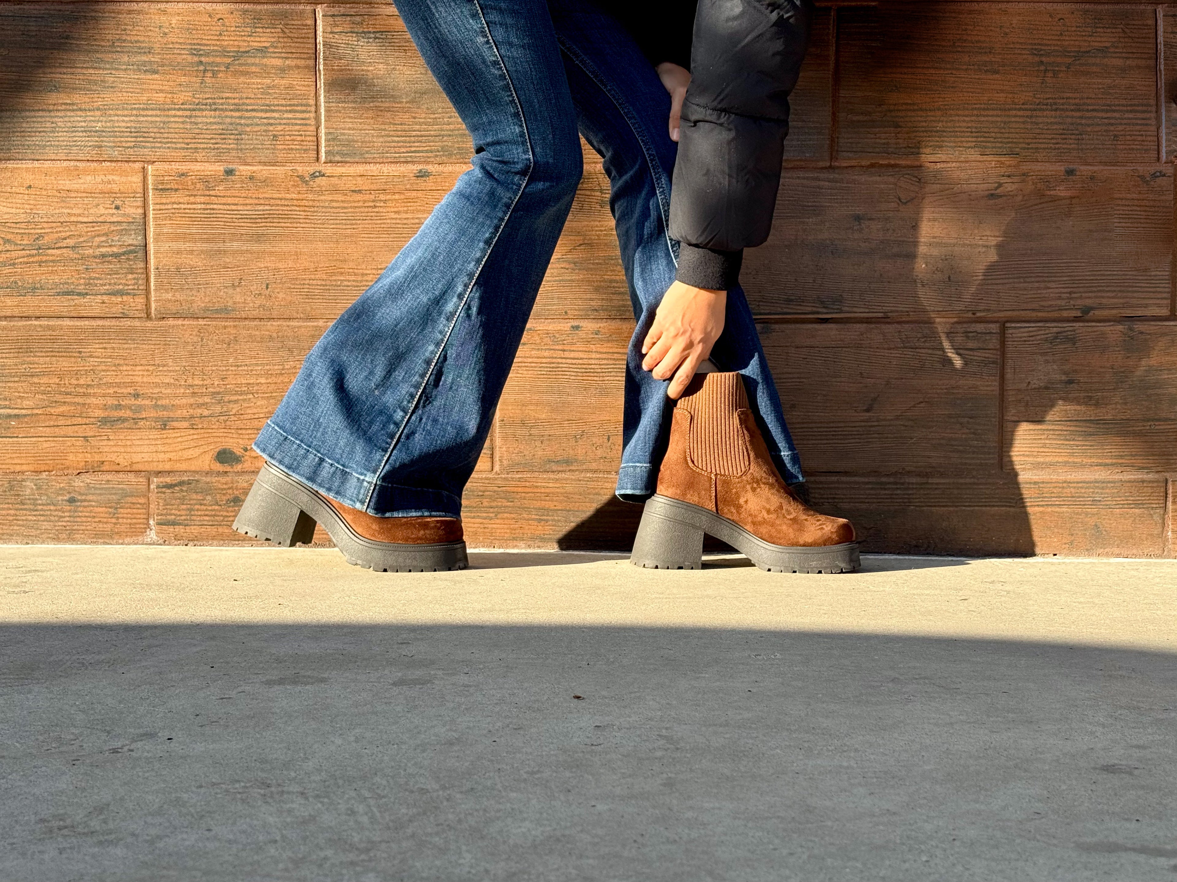 Chocolate Elastic Ankle Platform Boots